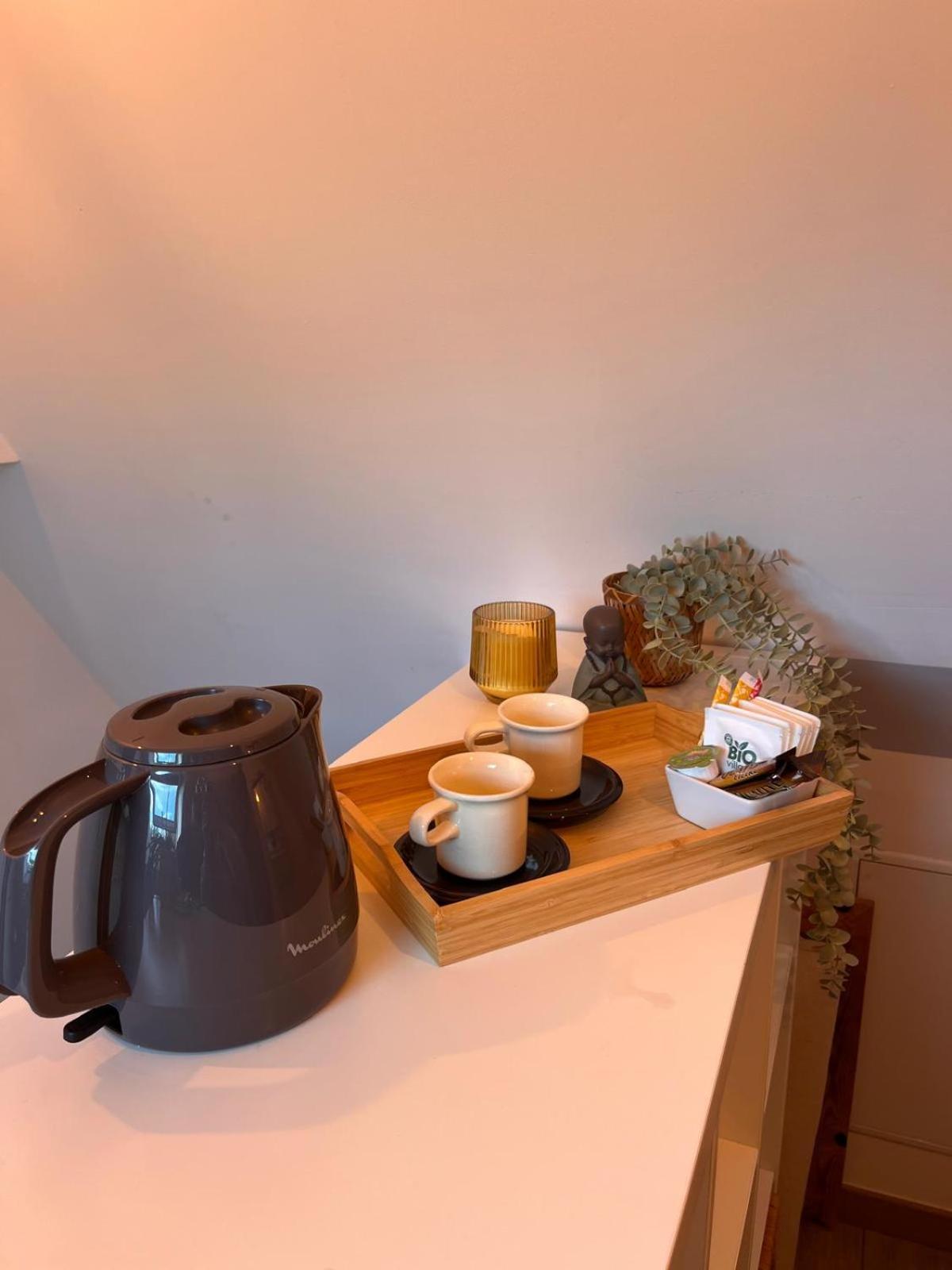 Chambre 2Eme Etage Avec Bureau, Wc Et Lavabo Prive, Au Calme En Impasse, Bourg 300M Et Bras De Mer 1Km! Lejlighed Crach Eksteriør billede